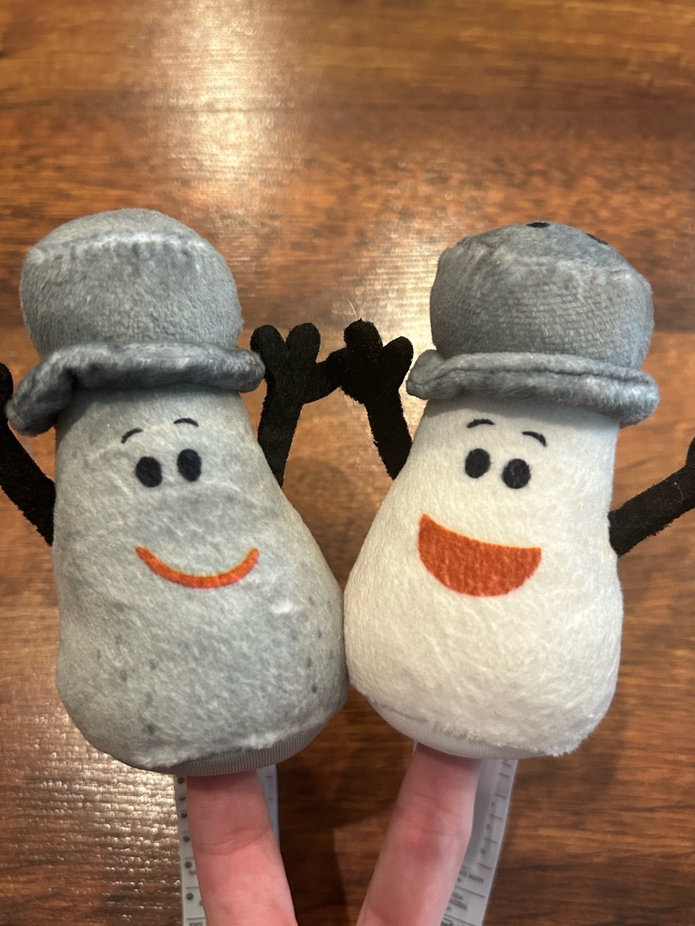 Melissa And Doug Blues Clues Plush Toys Mr Mrs Salt Pepper Finger Puppets 4.5 in